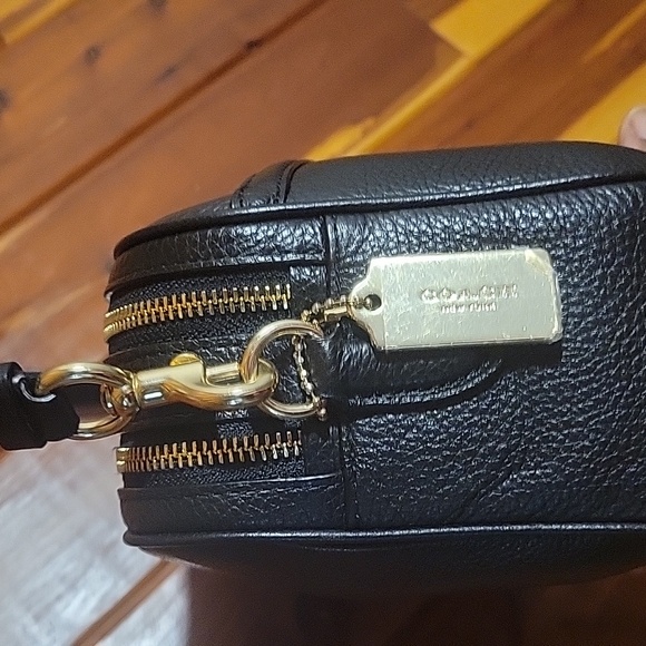 COACH JES Black Pebbled Leather Minimalist Crossbody - Picture 4 of 14